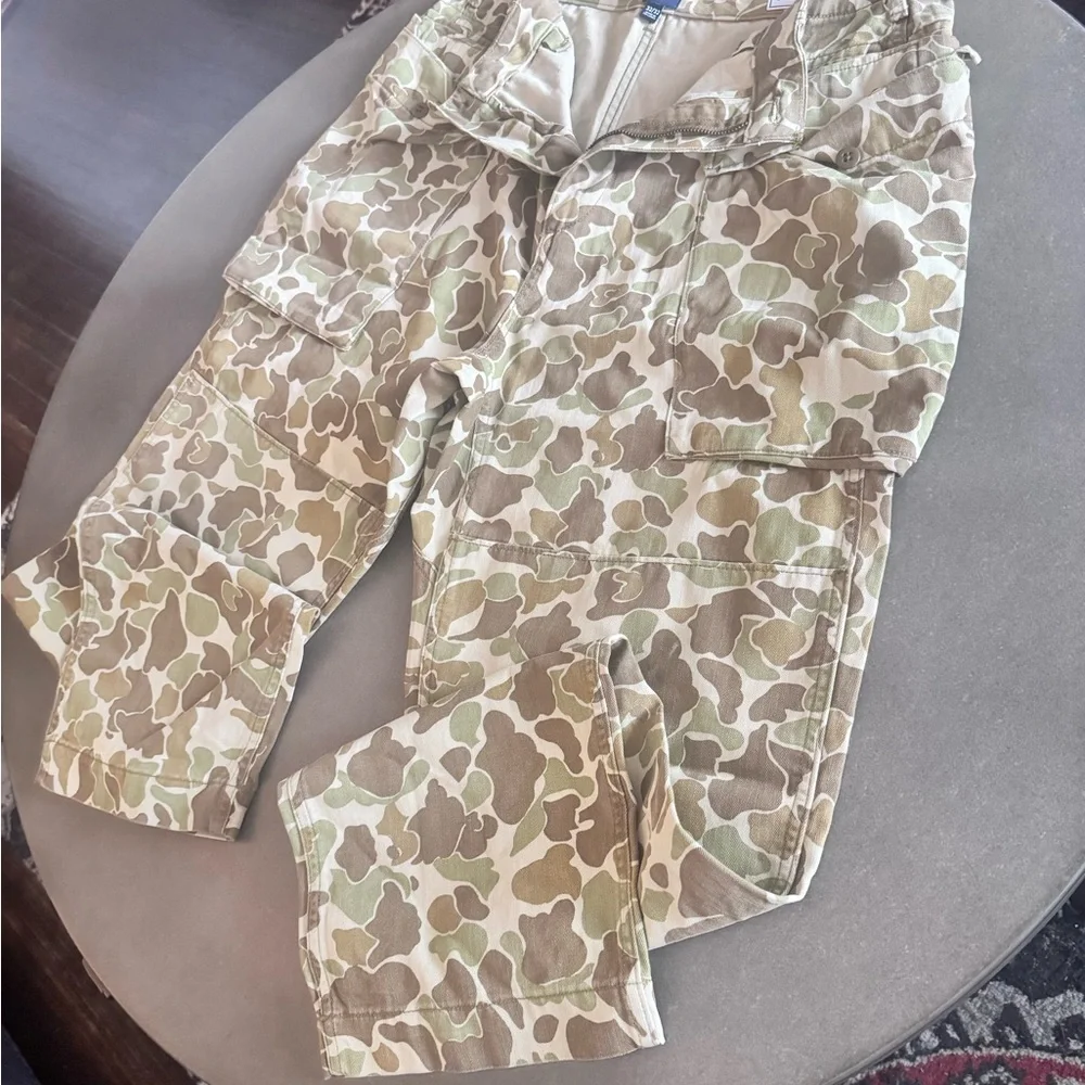 GAP Tan Camouflage Pants - Picture 4 of 6